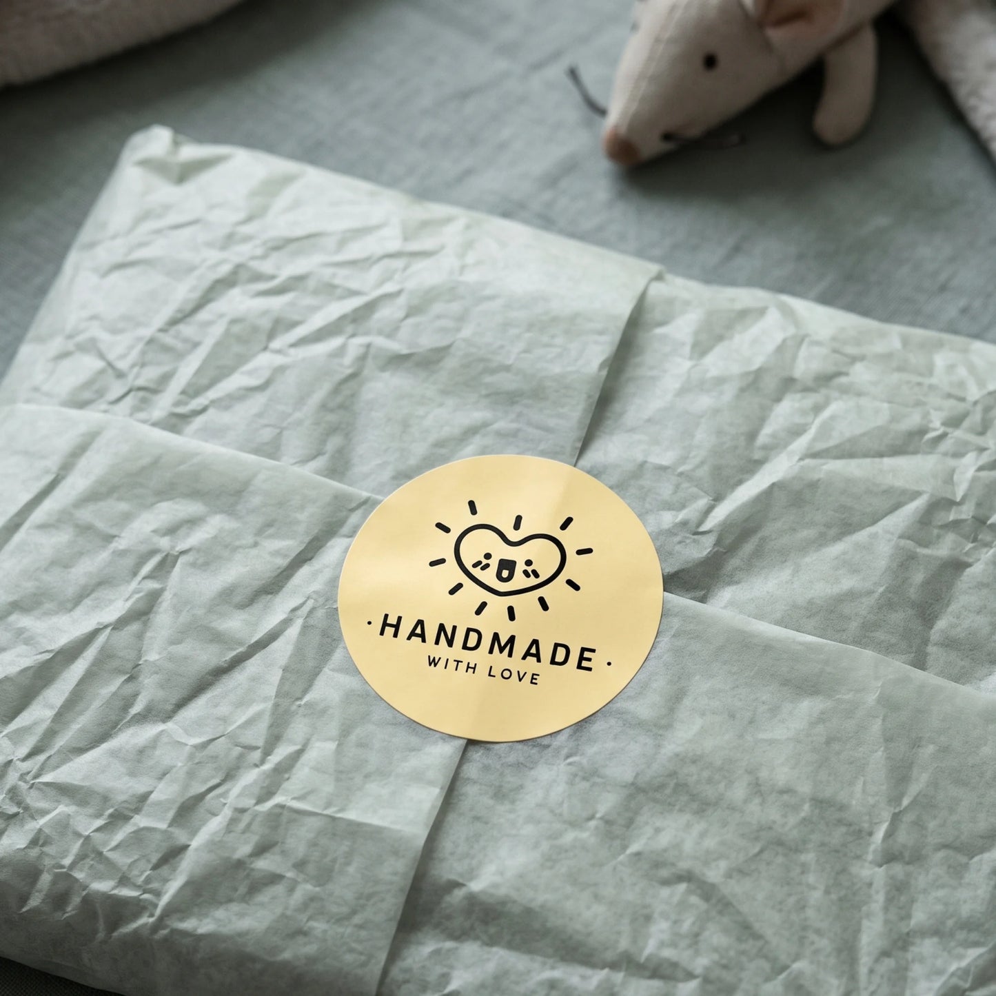 Pegatinas divertidas de agradecimiento para pequeñas empresas, corazón radiante sonriente, redondas de 2 pulgadas, 60 etiquetas | Varikit