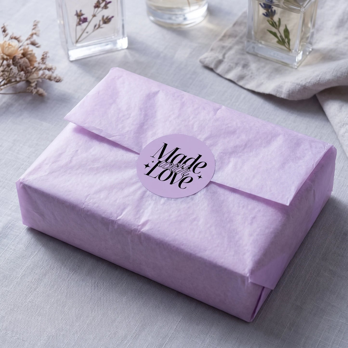 Autocollants « Elegant Luxe Made With Love » pour petites entreprises, script sophistiqué, ronds de 5 cm, 60 étiquettes | Varikit