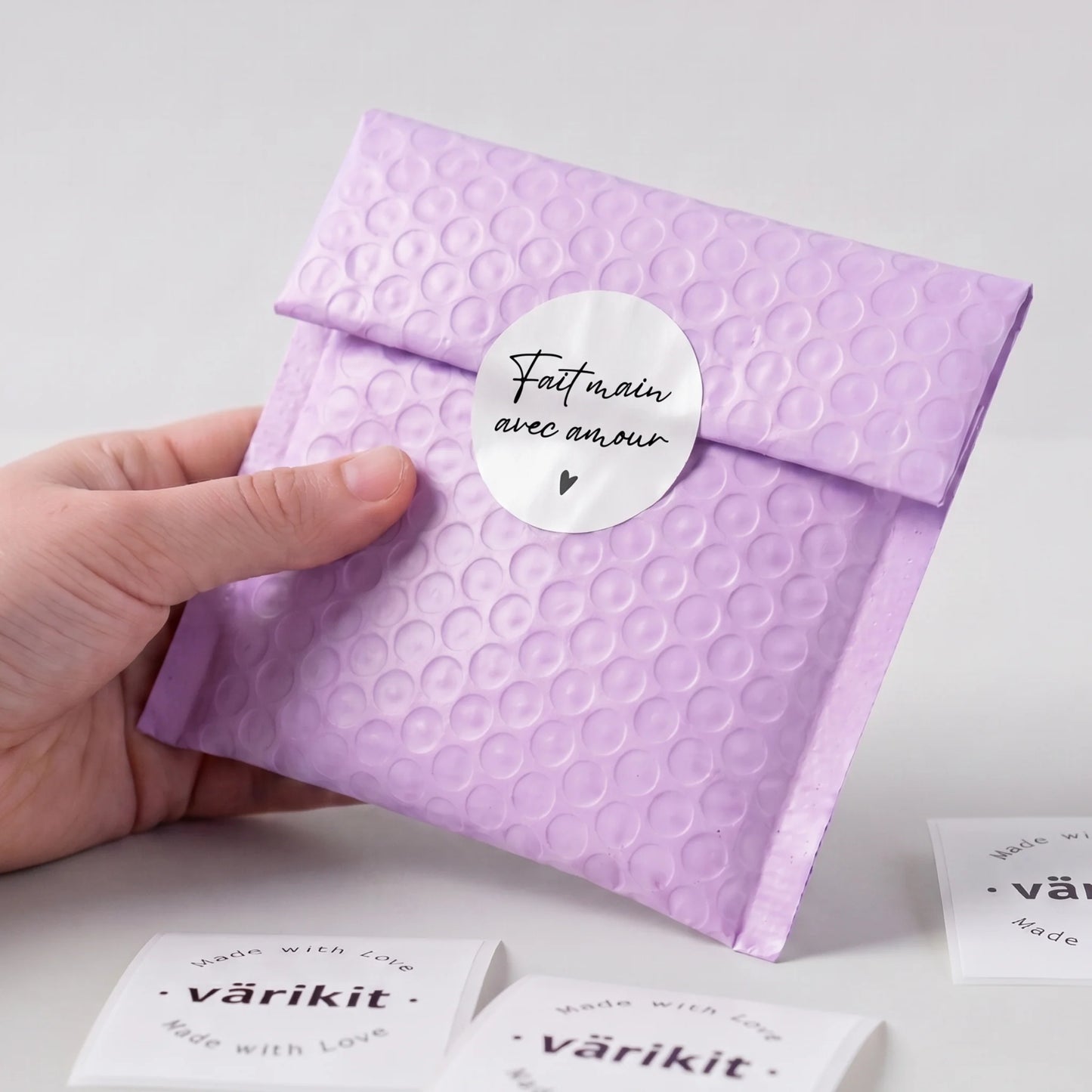 Fait Main Avec Amour Stickers for Small Business, Handwritten Type, 2-Inch Round, 60 Labels | Varikit