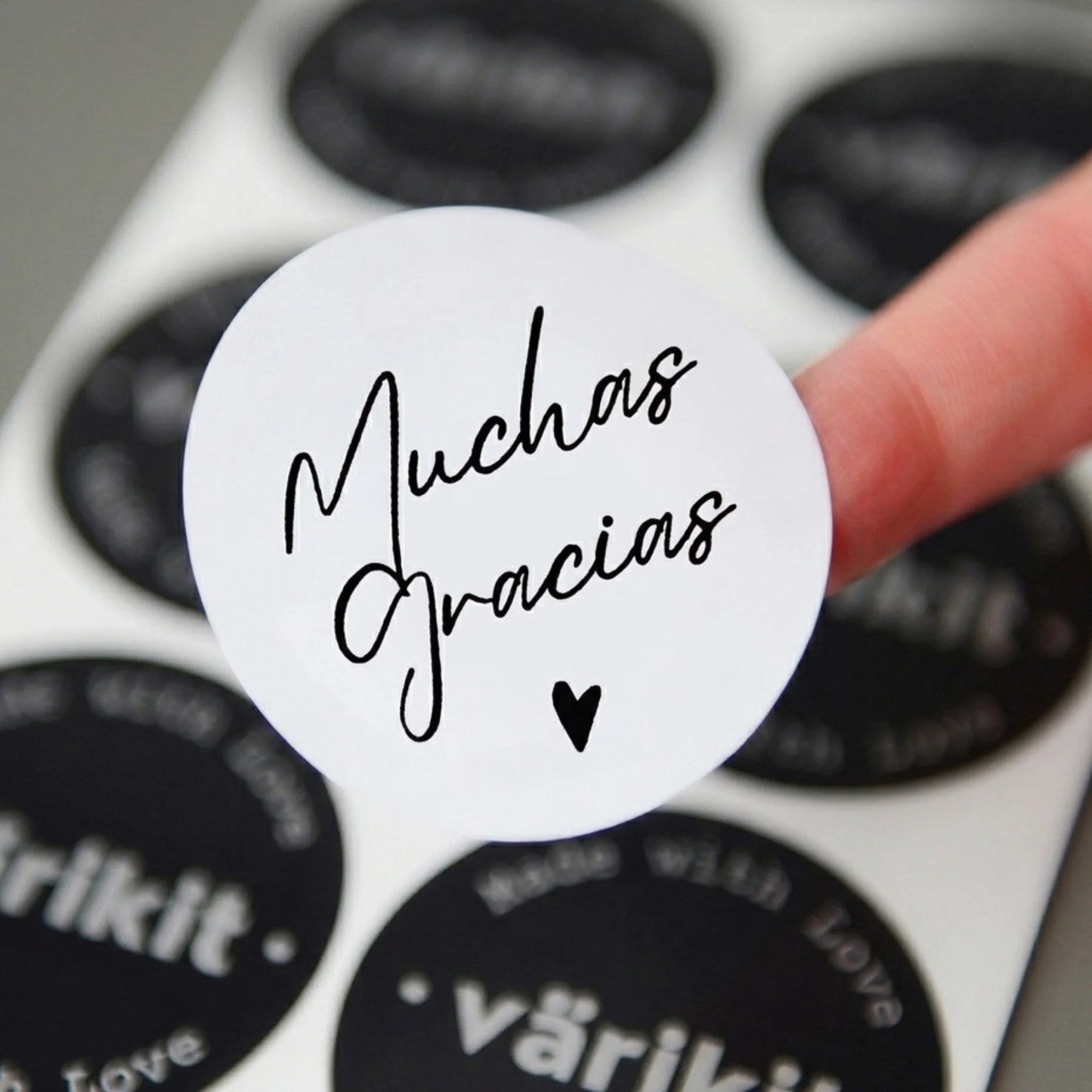 Pegatinas Muchas Gracias para Pequeñas Empresas, Tipo Manuscrito, Redondas de 2 Pulgadas, 60 Etiquetas | Varikit